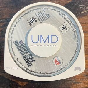 Tiger Woods PGA Tour UMD for PSP - White